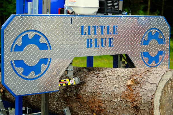 Vallee Little Blue portable sawmill 06