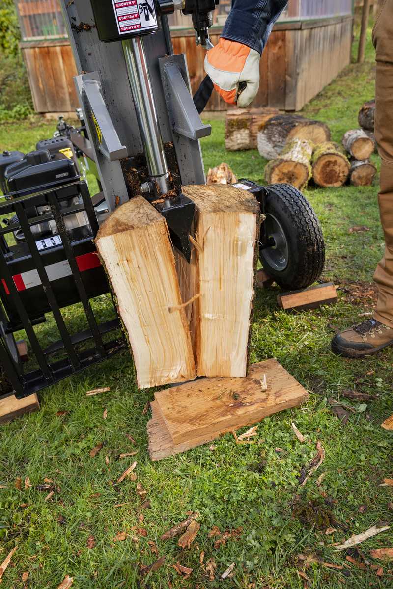 Oregon 30 Ton Log Splitter - Vallee Forestry Equipment